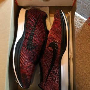 Nike Flyknit Racers
